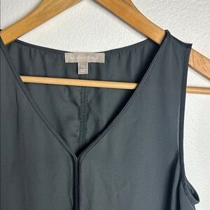 Banana Republic Grey Sleeveless Top XS
